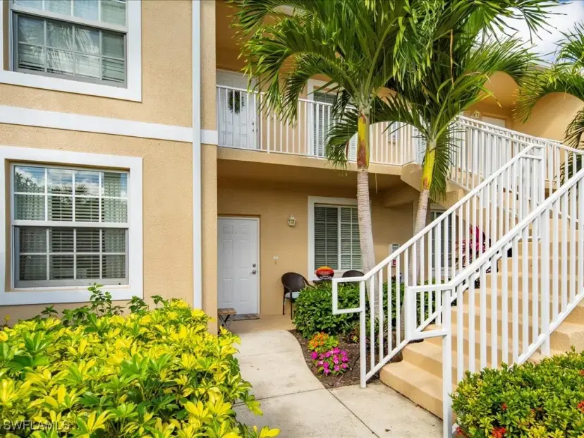 Picture of 2815 Cypress Trace Cir 103, Naples FL 34119