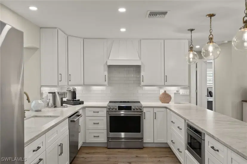 Picture of 6304 Saint Andrews Cir S, Fort Myers FL 33919