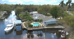 Picture of 201 Kingston Dr, Fort Myers, FL 33905