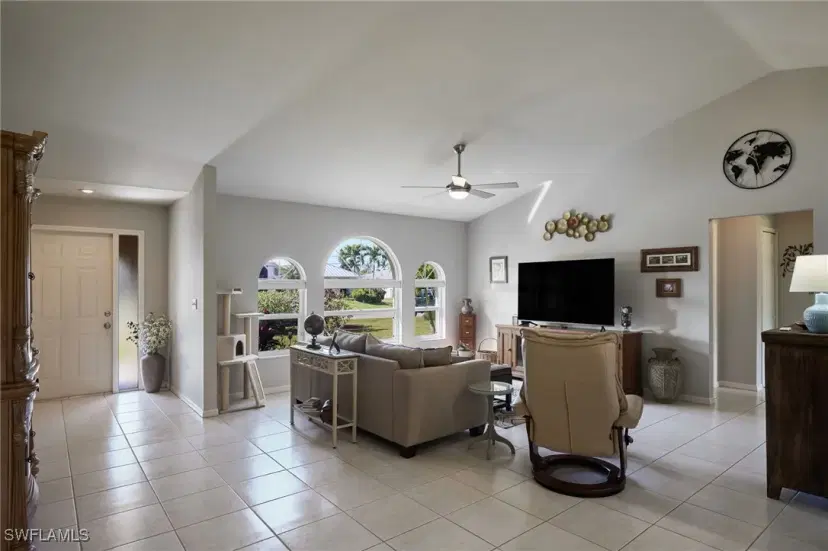 Picture of 2813 SW 33Rd Ter, Cape Coral FL 33914