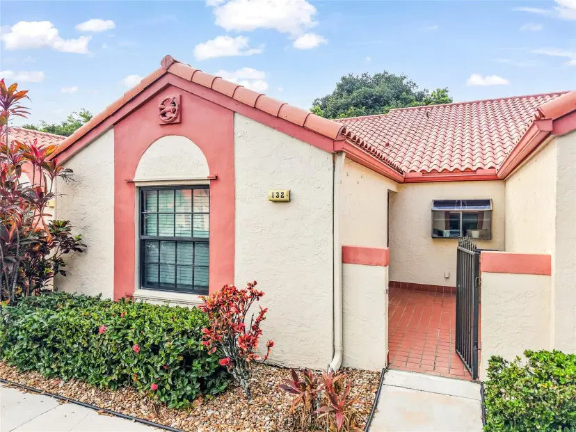 Picture of 132 Centennial Ct, Deerfield Beach FL 33442