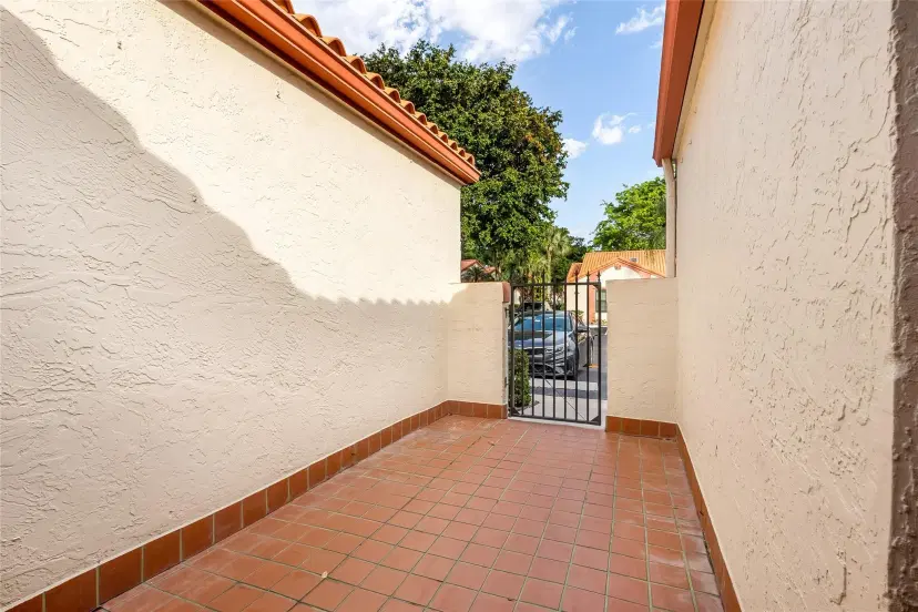 Picture of 132 Centennial Ct, Deerfield Beach FL 33442