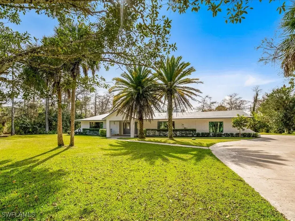 Picture of 2550 16Th Ave Ne, Naples, FL 34120