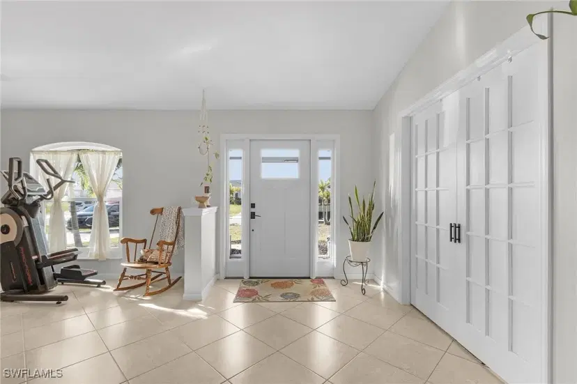 Picture of 1209 SW 10Th Ter, Cape Coral FL 33991