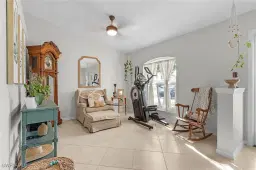 Picture of 1209 SW 10Th Ter, Cape Coral, FL 33991