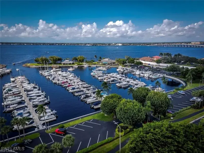 Picture of 4240 Steamboat Bend 105, Fort Myers FL 33919