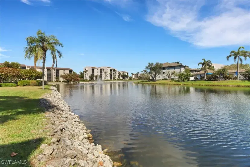 Picture of 4240 Steamboat Bend 105, Fort Myers FL 33919