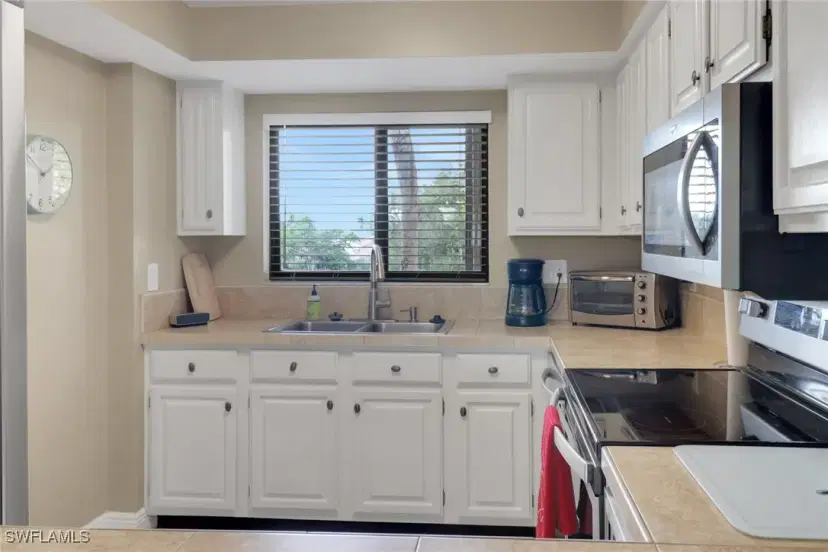 Picture of 4240 Steamboat Bend 302, Fort Myers FL 33919