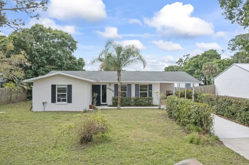 Picture of 6905 Plumosa Lane, Fort Pierce FL 34951