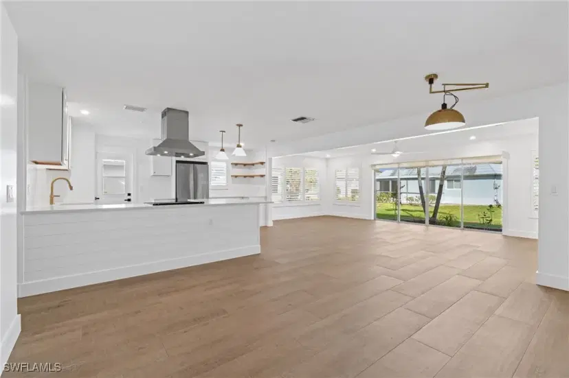Picture of 12 Hackney Ln, Naples FL 34112