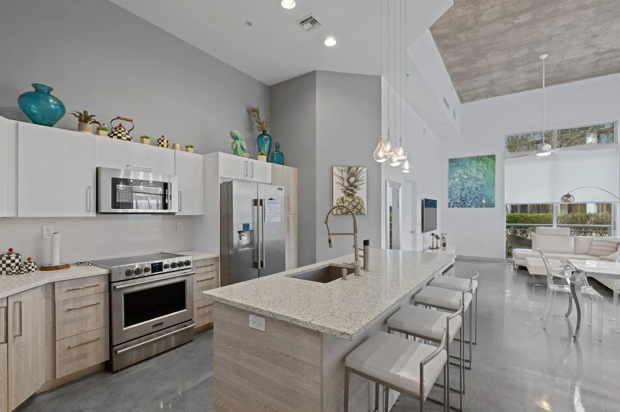 Picture of 300 S Australian Avenue 105, West Palm Beach, FL 33401