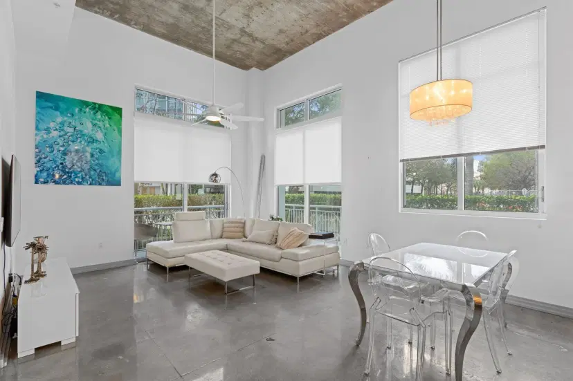 Picture of 300 S Australian Avenue 105, West Palm Beach FL 33401