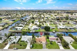 Picture of 1412 SE 11Th Pl, Cape Coral, FL 33990