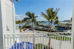 Picture of 1001 10Th Ave S F2, Naples, FL 34102