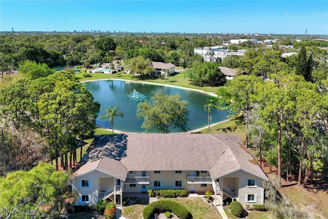 Picture of 250 Timber Lake Cir E204, Naples, FL 34104