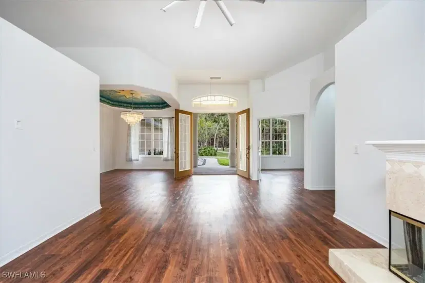 Picture of 4240 3Rd Ave Nw, Naples FL 34119