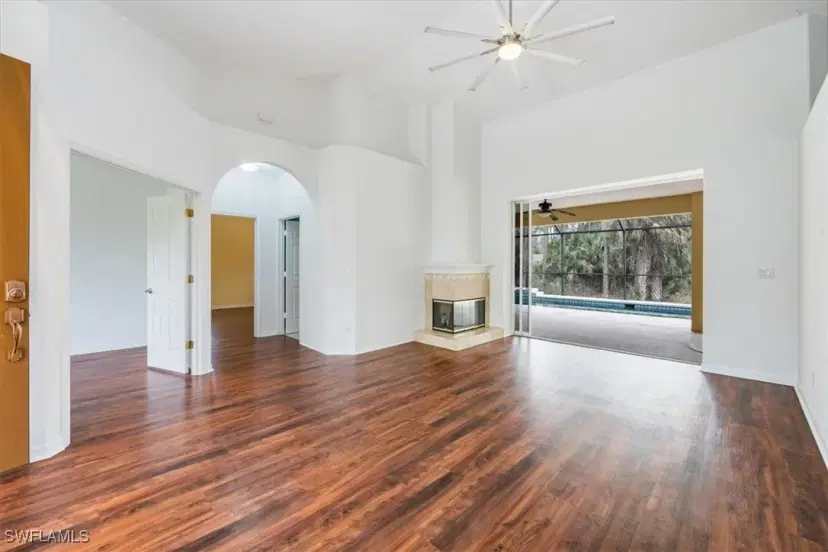 Picture of 4240 3Rd Ave Nw, Naples FL 34119
