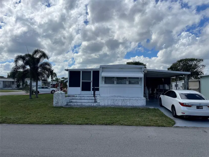 Picture of 8501 SW 21St Ct, Davie FL 33324