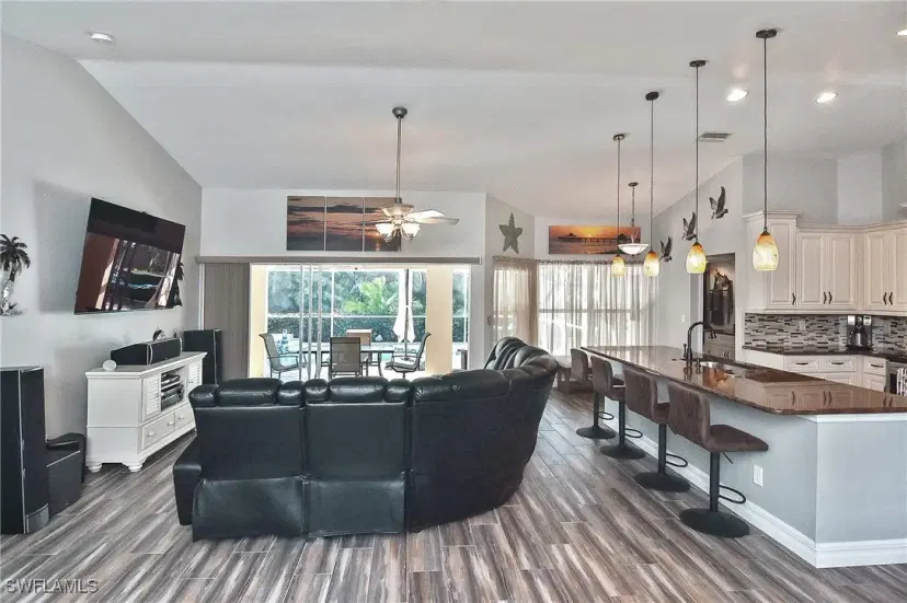 Picture of 168 SE 21St St, Cape Coral FL 33990