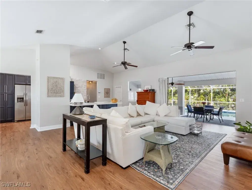 Picture of 1377 Coconut Dr, Fort Myers, FL 33901