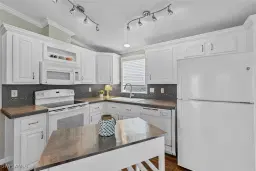 Picture of 20591 River Dr N, Estero, FL 33928