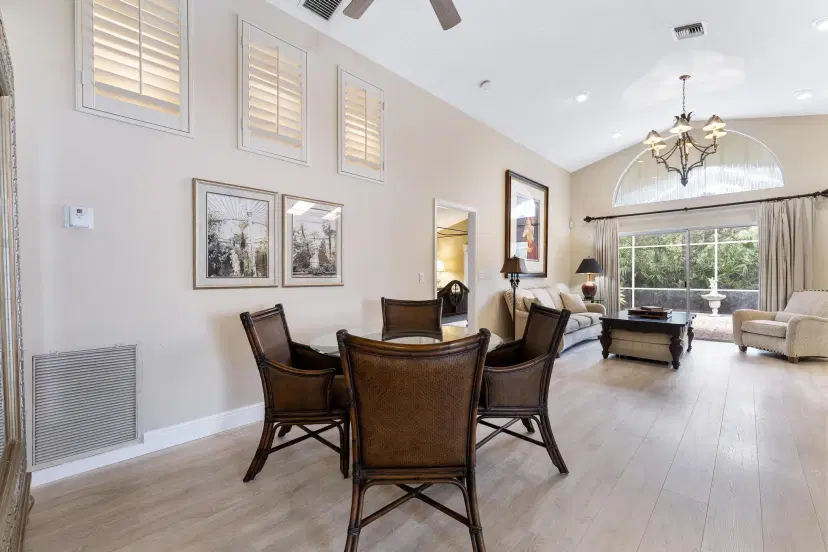 Picture of 447 Woodview Circle, Palm Beach Gardens FL 33418
