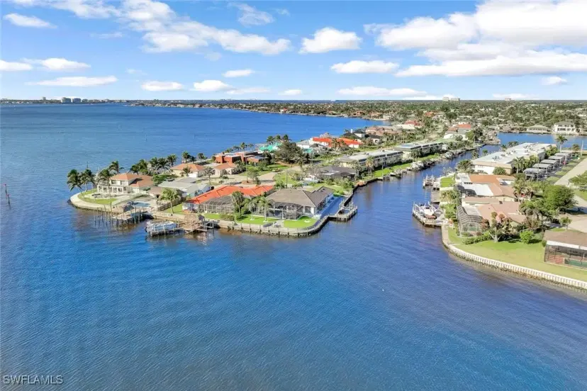 Picture of 1661 Edith Esplanade 102, Cape Coral FL 33904