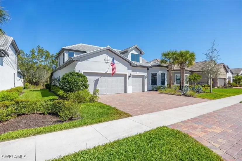 Picture of 9551 Curlew Dr, Naples FL 34120