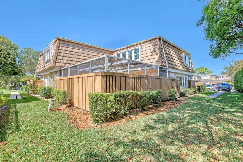 Picture of 11677 Ficus Street A, Palm Beach Gardens FL 33410