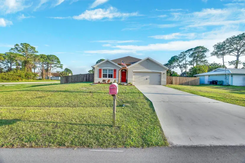 Picture of 398 SE Walters Terrace, Port St Lucie FL 34983