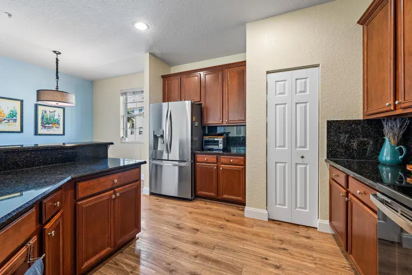Picture of 107 W Pigeon Plum Drive 108, Jupiter FL 33458