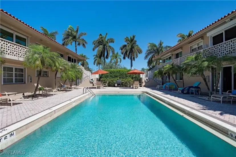 Picture of 320 14Th Ave S 320D, Naples FL 34102