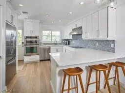 Picture of 320 14Th Ave S 320D, Naples, FL 34102