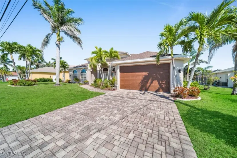 Picture of 2605 Beach Pkwy W, Cape Coral FL 33914