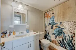 Picture of 900 8Th Ave S 204, Naples, FL 34102