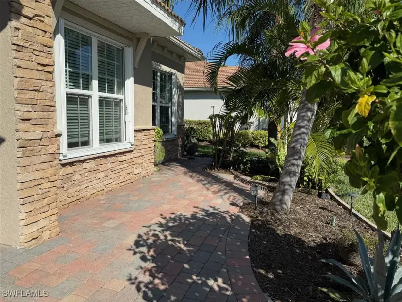 Picture of 3157 Apple Blossom Dr, Alva FL 33920
