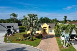 Picture of 9120 Greenleaf Ct, Fort Myers, FL 33919