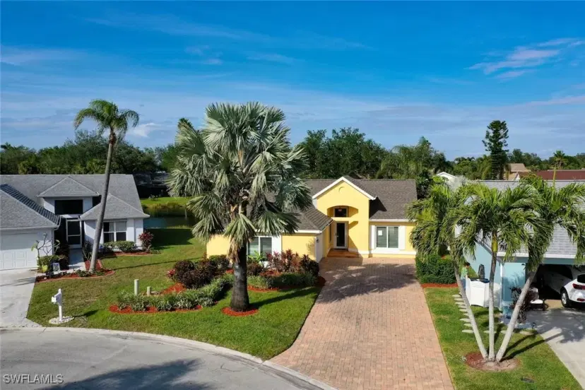 Picture of 9120 Greenleaf Ct, Fort Myers FL 33919