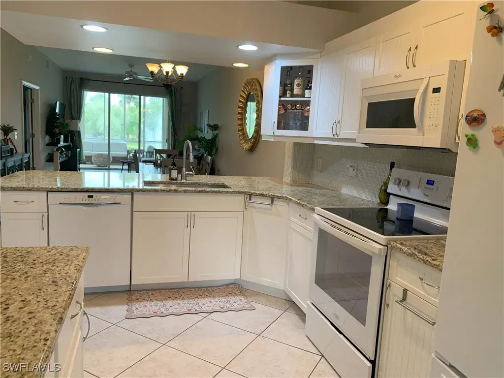 Picture of 6820 Beach Resort Dr 2511, Naples, FL 34114