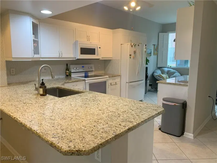 Picture of 6820 Beach Resort Dr 2511, Naples FL 34114