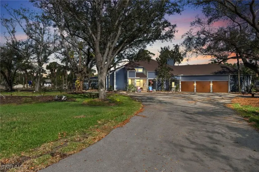 Picture of 3535 Heritage Ln, Fort Myers FL 33908