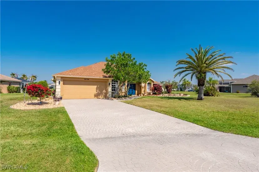 Picture of 12734 Pembroke Cir S, Lake Suzy FL 34269