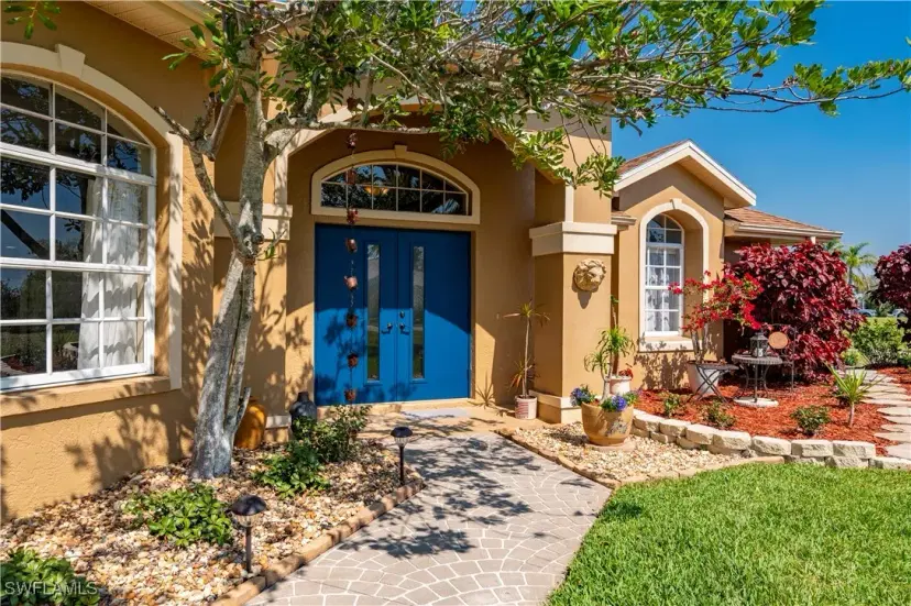Picture of 12734 Pembroke Cir S, Lake Suzy FL 34269