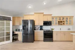 Picture of 2305 SE 19Th Ave, Cape Coral, FL 33990