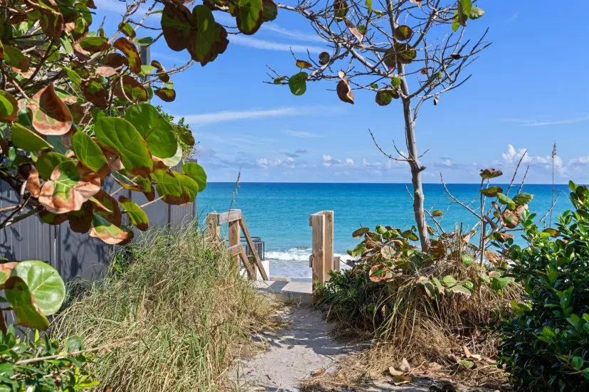 Picture of 6110 N Ocean Boulevard 11, Ocean Ridge FL 33435