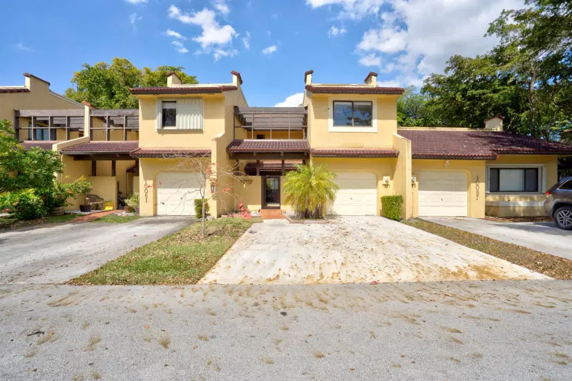 Picture of 10059 Costa Del Sol Boulevard F-62A, Doral FL 33178