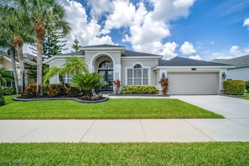Picture of 193 Skipping Stone Ln, Naples FL 34119