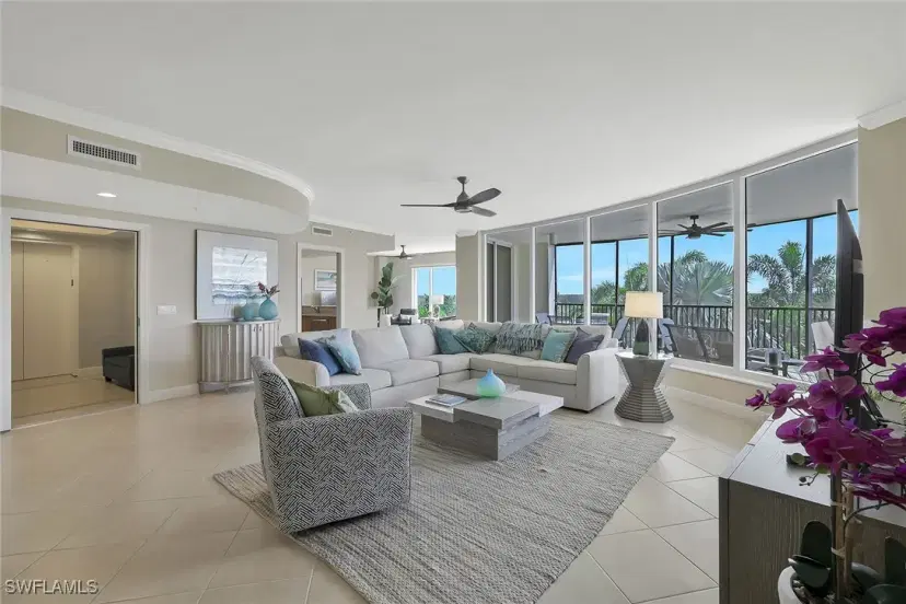 Picture of 1050 Borghese Ln 204, Naples FL 34114