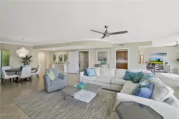 Picture of 1050 Borghese Ln 204, Naples, FL 34114