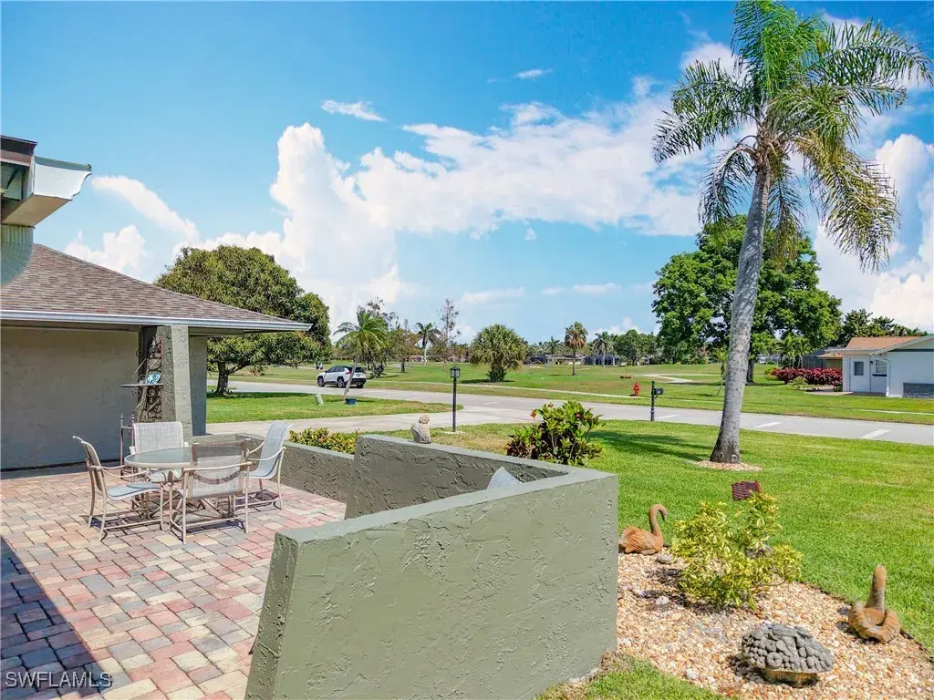 Picture of 4364 Beechwood Lake Dr, Naples, FL 34112